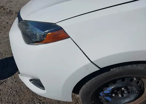 2019 Toyota Corolla Le z USA, uszkodzony, nr VIN 5YFBURHE5KP939431